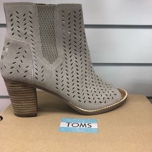 SOLD!! TOMS Majorca Suede Peep toe booties